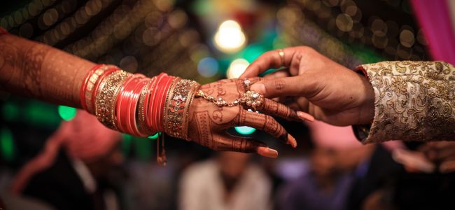 Find Out Your Right Age to Marry From Your Zodiac Sign